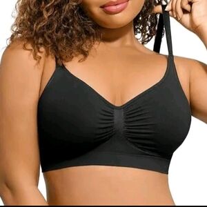 Seamless Black Comfort Bra